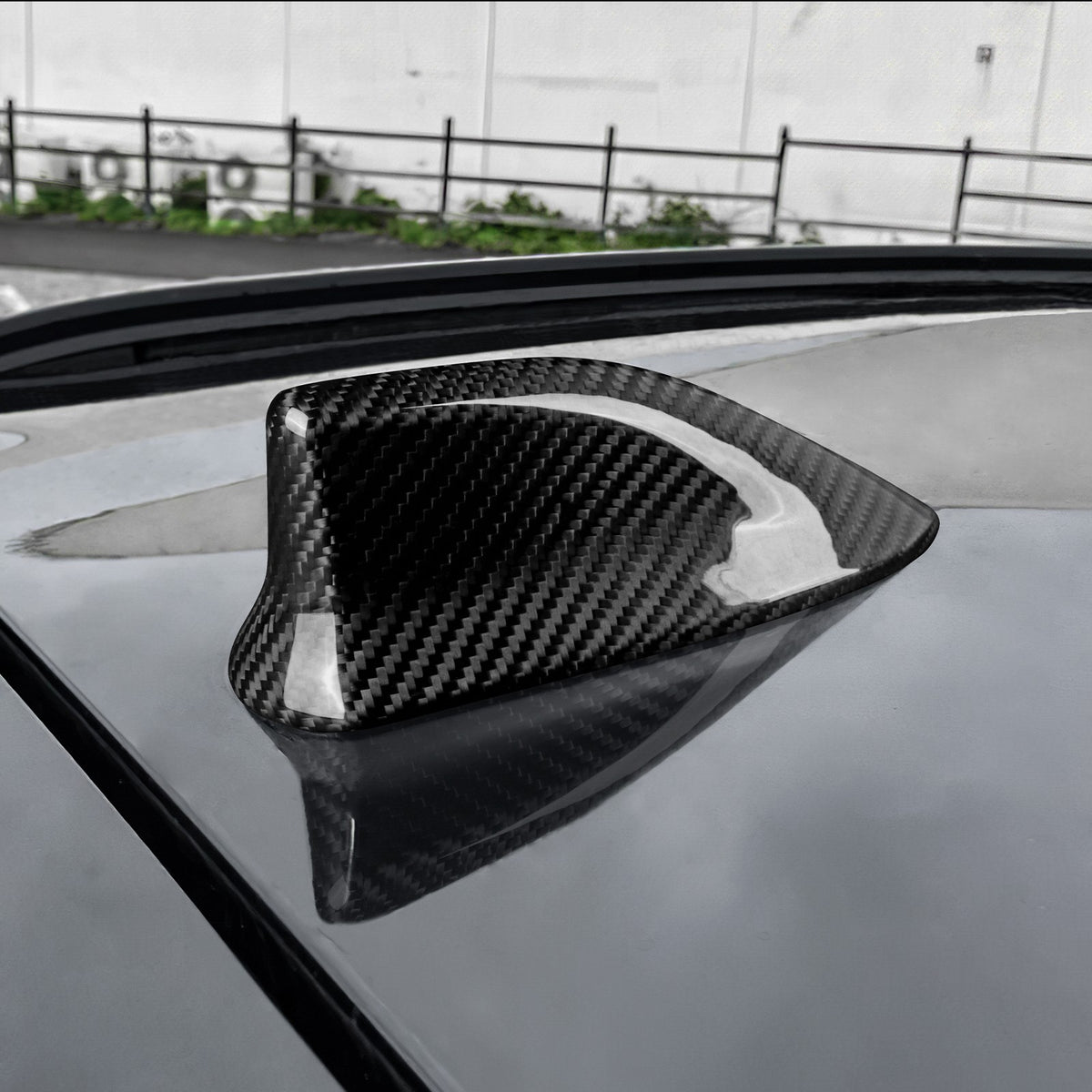 For Toyota Yaris Cross/GR Yaris 2020-2024 Black Carbon Fiber Roof Antenna Cover - detail view 7