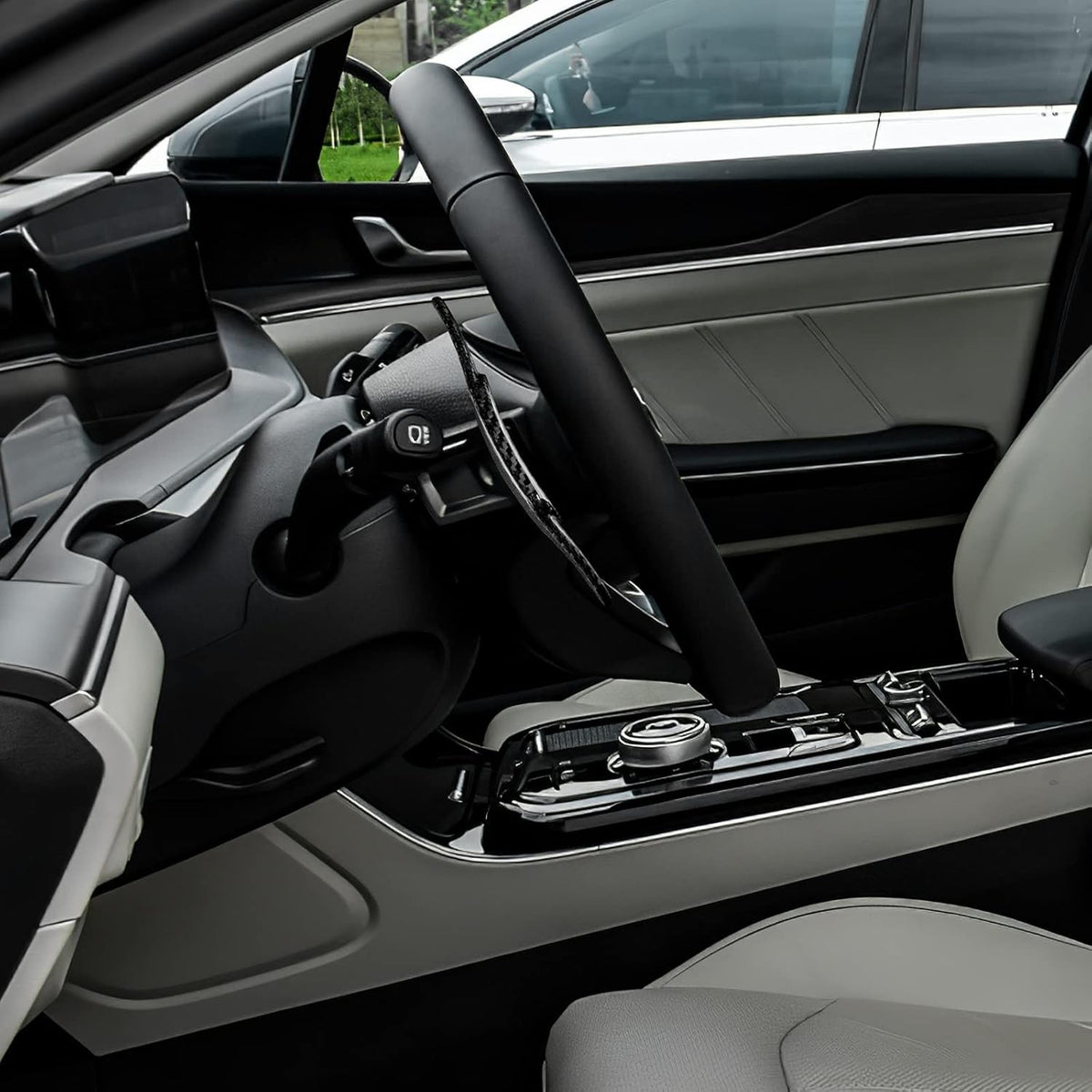 Real Carbon Fiber For Kia K5 2020-2025 Steering Wheel Paddle Shifter Extension - detail view 7