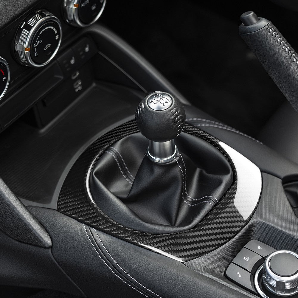Carbon Fiber Gear Shift Frame Cover Black For Mazda MX-5 16-26 FIAT 124 16-20 - detail view 7