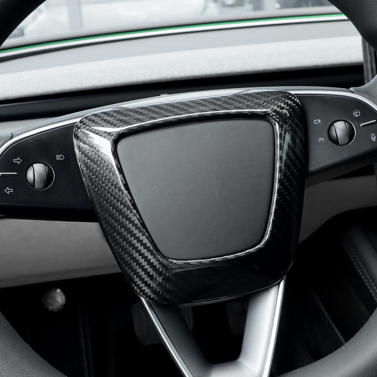 AIRSPEED Carbon Fiber Airbag Cover Decorative Sticker for 2024 Tesla Model 3 Highland - detail view 5